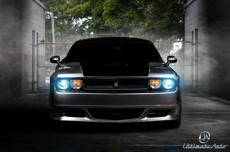 Ultimate Auto embrutece tu Dodge Challenger SRT-8