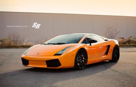 Orange Lamborghini Gallardo por SR Auto Group