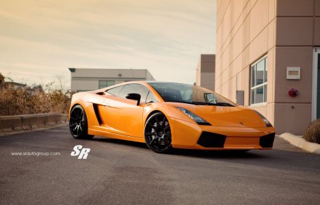 Orange Lamborghini Gallardo por SR Auto Group