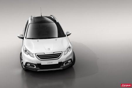 Peugeot 2008 muestra su cara