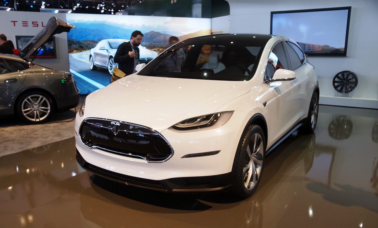 tesla-model-x-detroit-2013-07