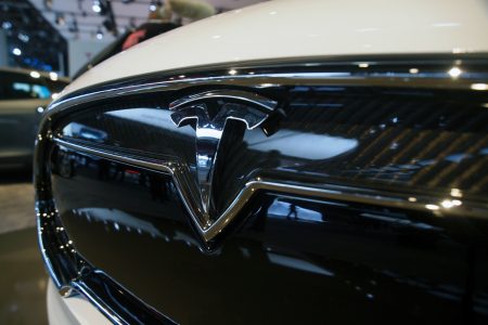 tesla-model-x-detroit-2013-15