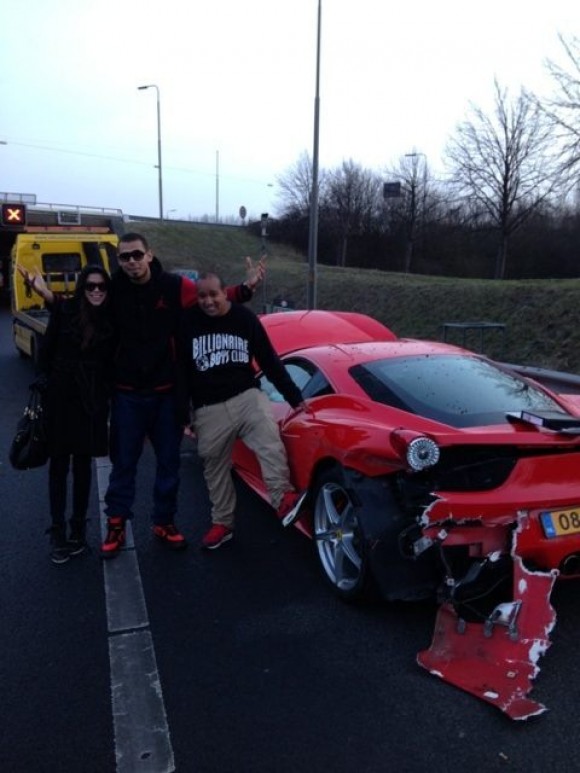 DJ Afrojack destroza su Ferrari 458 Italia horas después de recogerlo