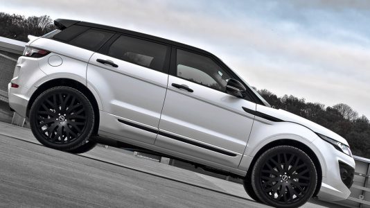 Kahn Fuji White RS250, directo a Ginebra