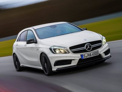 Oficial: Mercedes A45 AMG