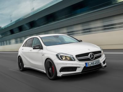 Oficial: Mercedes A45 AMG