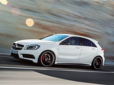 Oficial: Mercedes A45 AMG