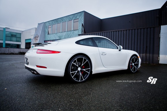 Porsche 911 Carrera por SR Auto Group