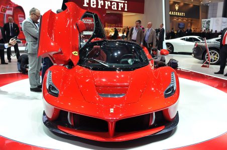 06-ferrari-laferrari-geneva