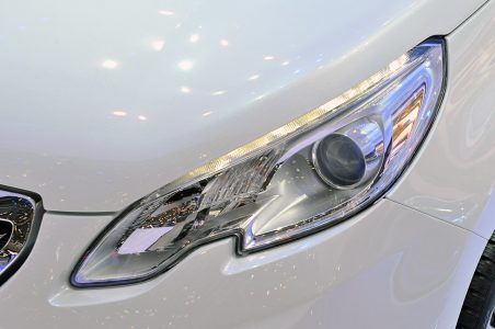 09-2013-peugeot-2008-geneva