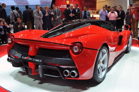 09-ferrari-laferrari-geneva