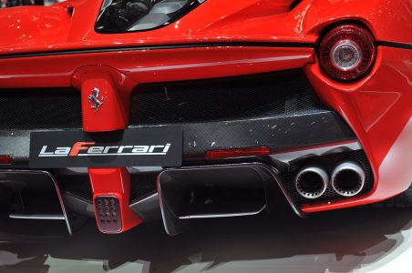 20-ferrari-laferrari-geneva