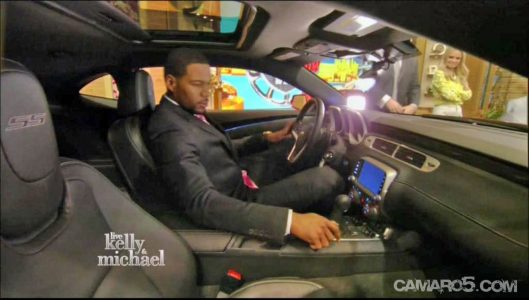 2014-chevrolet-camaro-refreshed-interior32