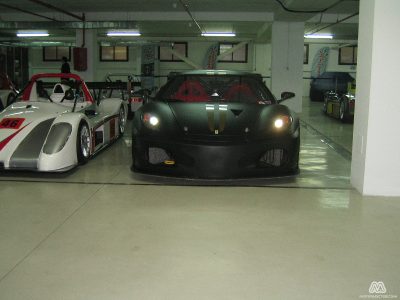 El garaje que nos encontramos en Ascari Race Resort