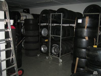 El garaje que nos encontramos en Ascari Race Resort