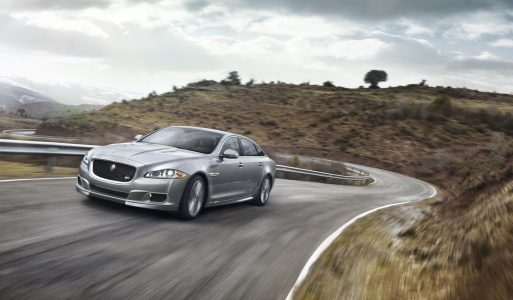 Oficial: Jaguar XJR