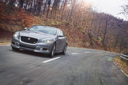 Oficial: Jaguar XJR