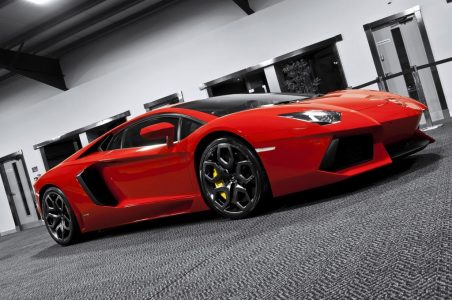 Kahn Design se atreve con el Lamborghini Aventador