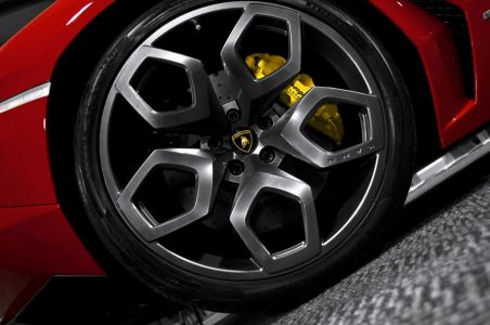 lamborghini-aventador-by-a-kahn-design_100421601_l