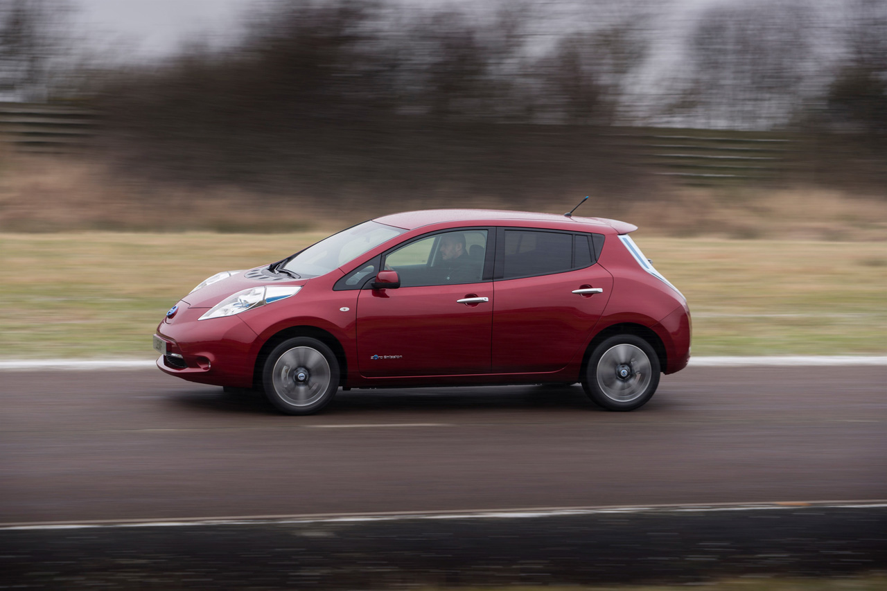 El Nissan Leaf vuelve a batir un nuevo récord, camino al éxito
