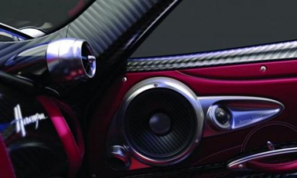 Pagani Huayra estrena equipo de audio Faber