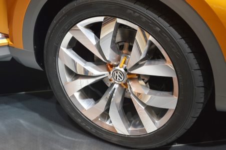 009-volkswagen-crossblue-coupe-concept