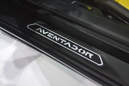 017-lamborghini-aventador-lp720-4-50-anniversario