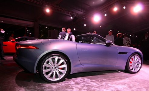 2014-jaguar-f-type_100403300_l