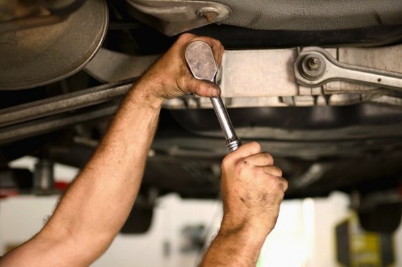 5 consejos a la hora de manipular tornillos en nuestros coches