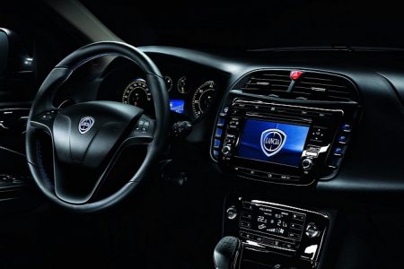 lancia-delta-s-by-momodesign-available-photo-gallery-medium_6