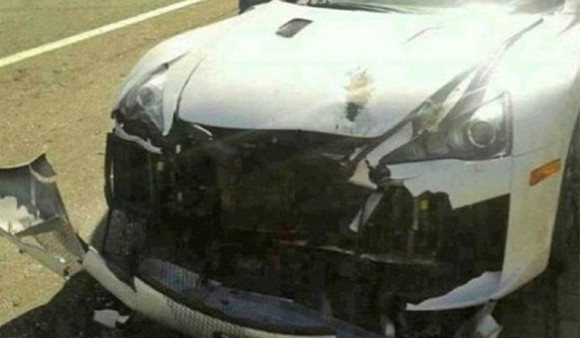 Destrozan un Lexus LFA en China