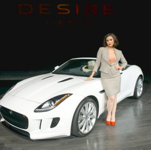shannyn-sossamon-and-the-jaguar-f-type_100410327_l