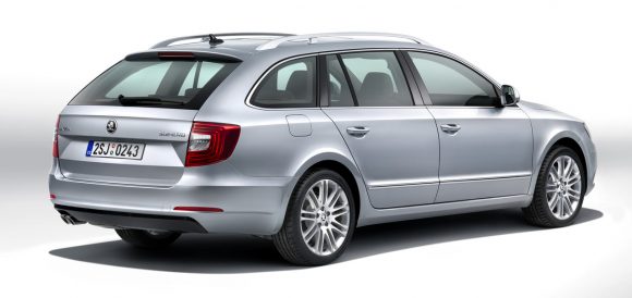 skoda-superb-2013-5