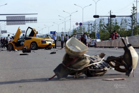 Destrozan un Lamborghini Murciélago en China