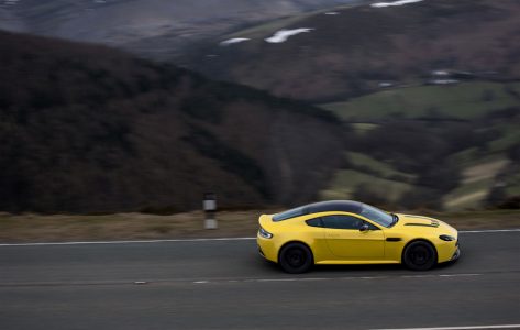 Aston Martin V12 Vantage S