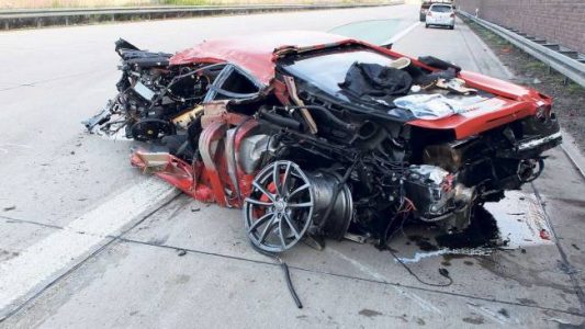 Accidente de un Ferrari F430 Scuderia a 300 km/h