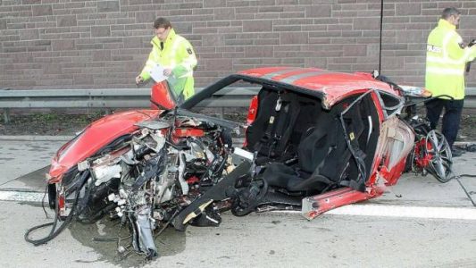 Accidente de un Ferrari F430 Scuderia a 300 km/h