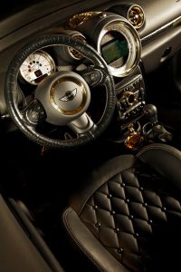 mini-paceman-roberto-cavalli-234