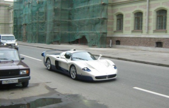 ¿Quieres un Maserati MC12? 700.000 euros y es tuyo