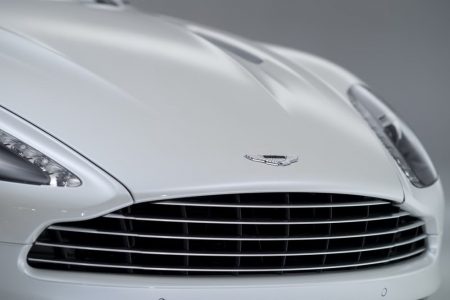 Aston Martin Vanquish Volante, oficial