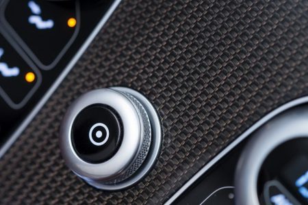 new-aston-martin-vanquish-volante-1715