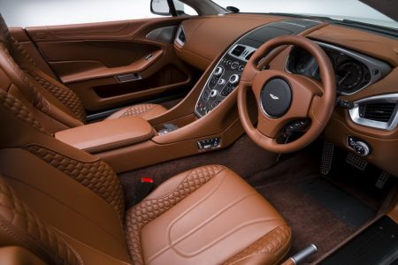 Aston Martin Vanquish Volante, oficial