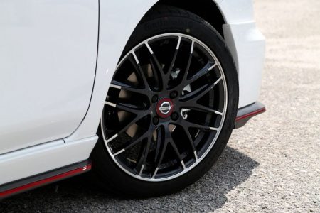 Nissan presenta el Almera Nismo