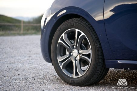 peugeot208_908