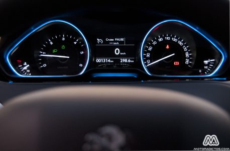 peugeot208_921