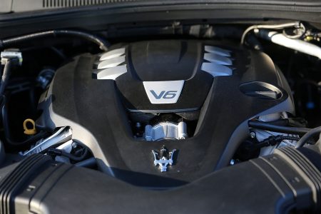 2014-maserati-ghibli-132