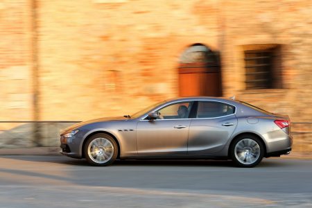 2014-maserati-ghibli-152