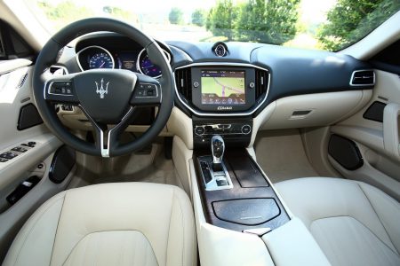 2014-maserati-ghibli-1572
