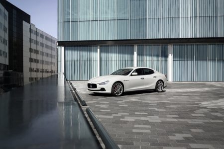 2014-maserati-ghibli-392