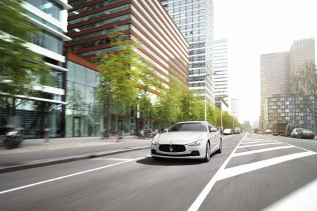 2014-maserati-ghibli-452
